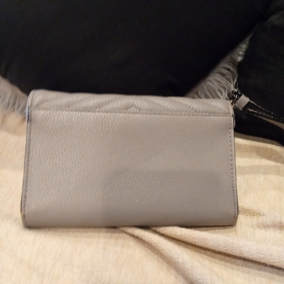 Victoria secret wallet - Picture 2 of 3